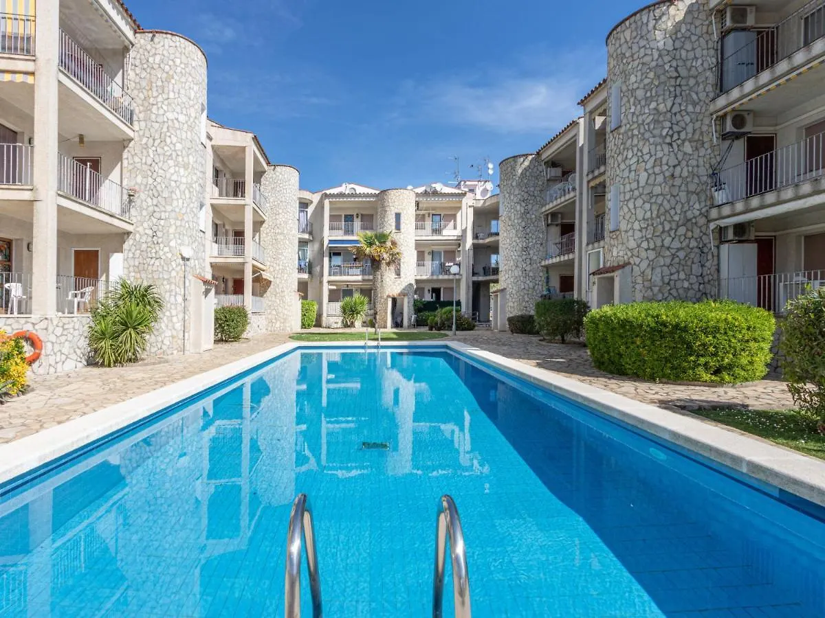 Apartment Flamicell By Interhome Эмпуриабрава